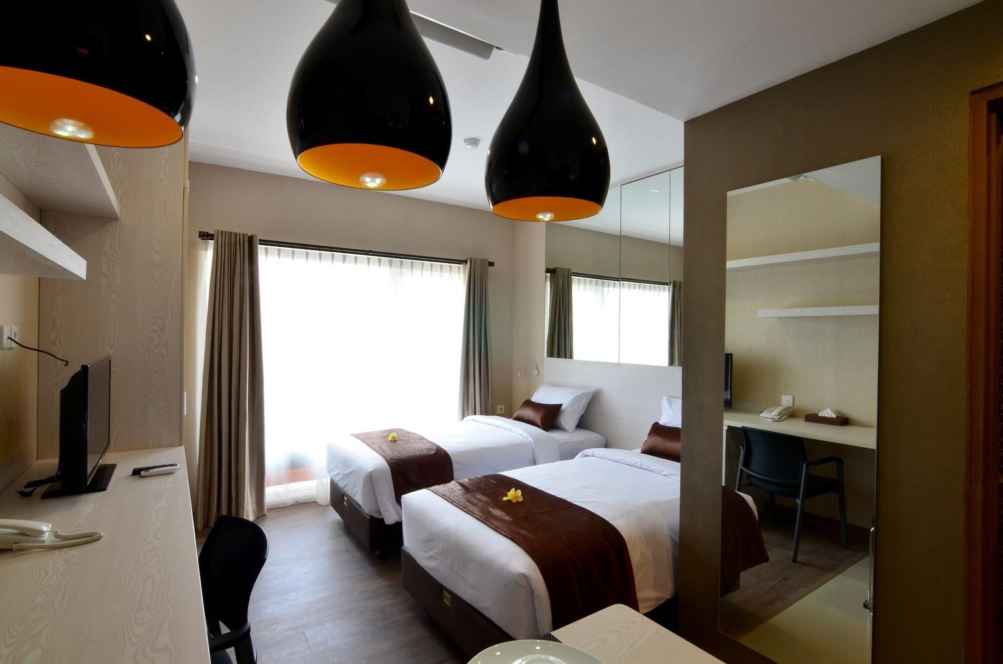 Student Park Hotel Maguwo Extérieur photo